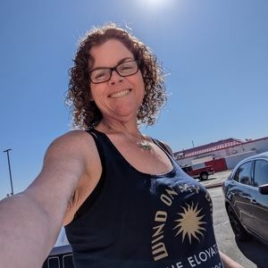 Meet your Posher, Lisa